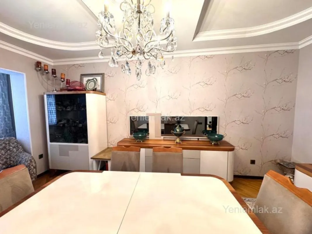 Satılır 4 otaqlı köhnə tikili 86 m²
