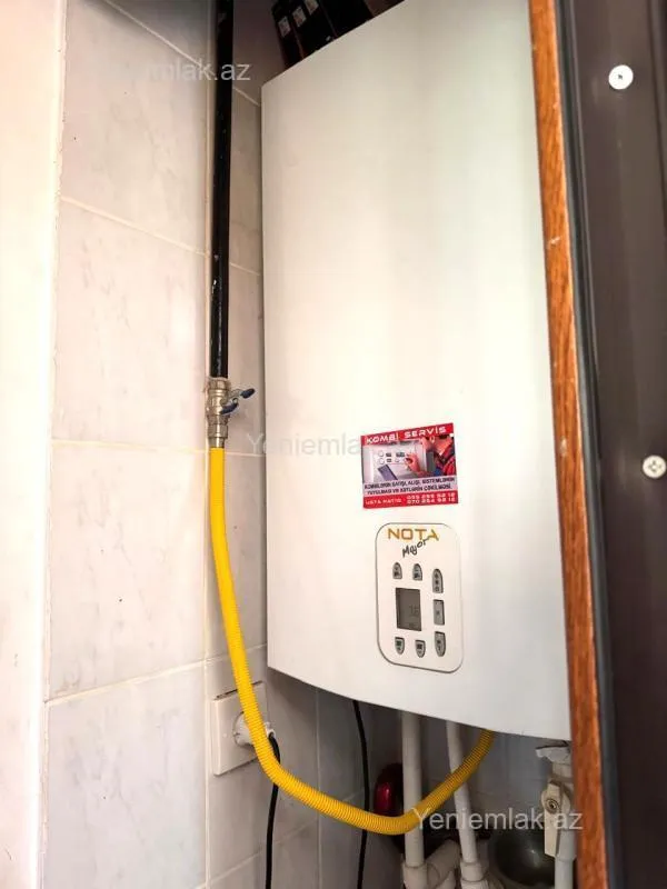 Satılır 4 otaqlı köhnə tikili 86 m²