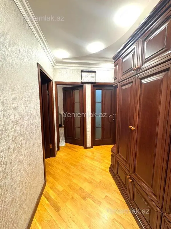 Satılır 4 otaqlı köhnə tikili 86 m²