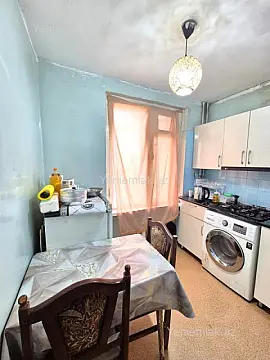 Satılır 1 otaqlı köhnə tikili 40 m²