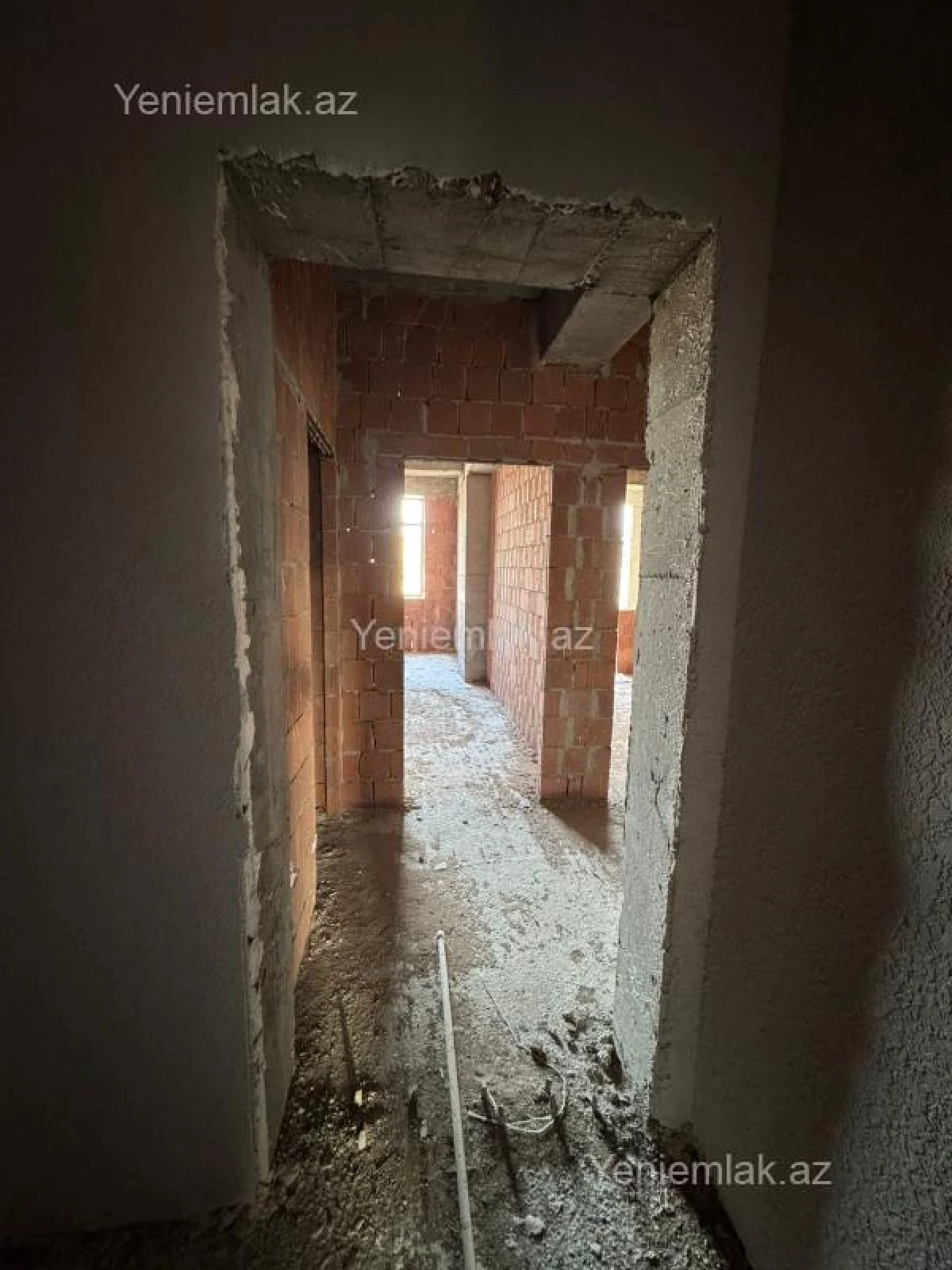 Satılır 2 otaqlı yeni tikili 87.5 m²