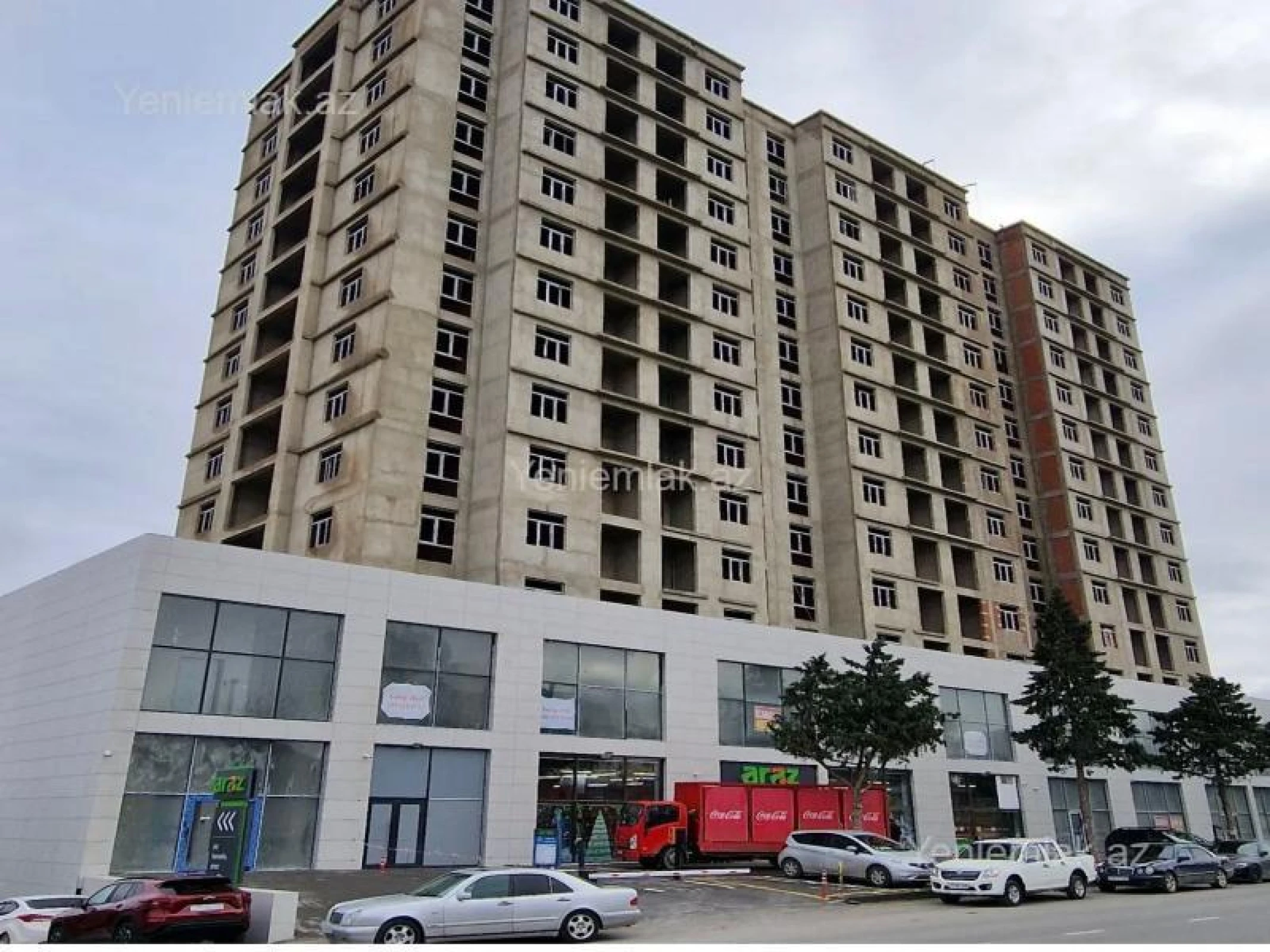 Satılır 2 otaqlı yeni tikili 87.5 m²