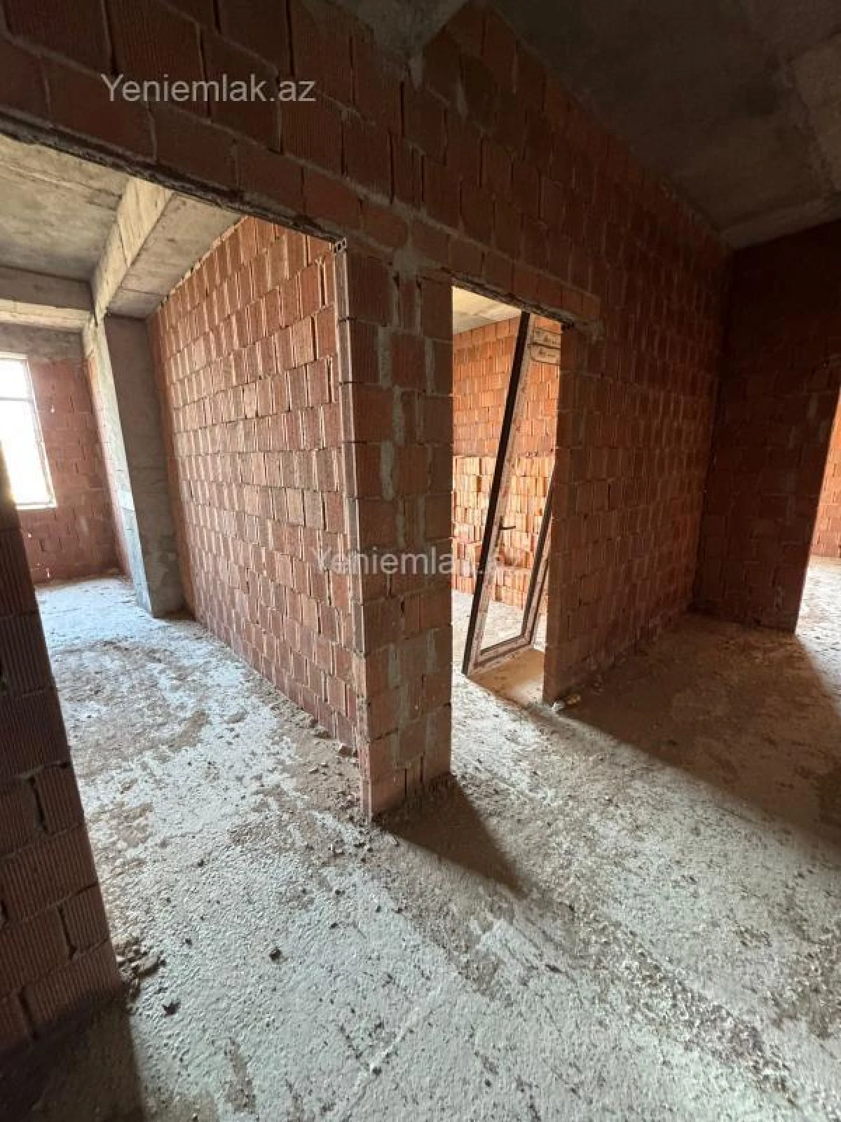 Satılır 2 otaqlı yeni tikili 87.5 m²