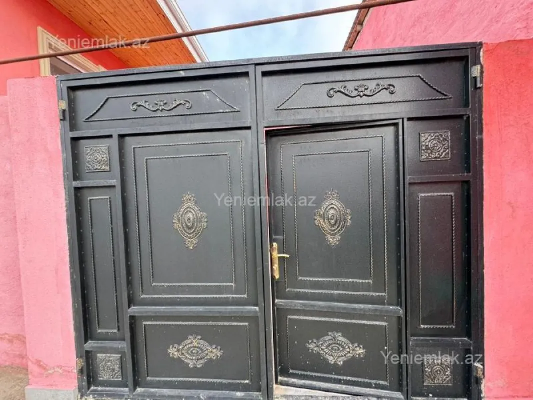 Satılır 4 otaqlı həyət evi 120 m²