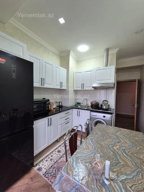 Satılır 3 otaqlı yeni tikili 70 m²