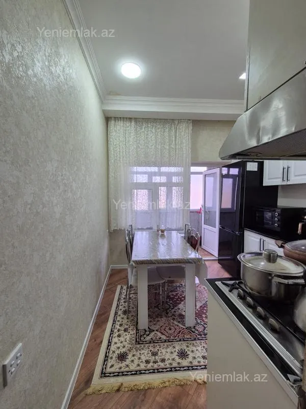 Satılır 3 otaqlı yeni tikili 70 m²