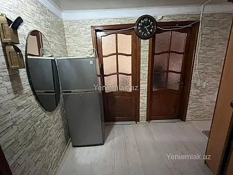 Satılır 3 otaqlı köhnə tikili 75 m²