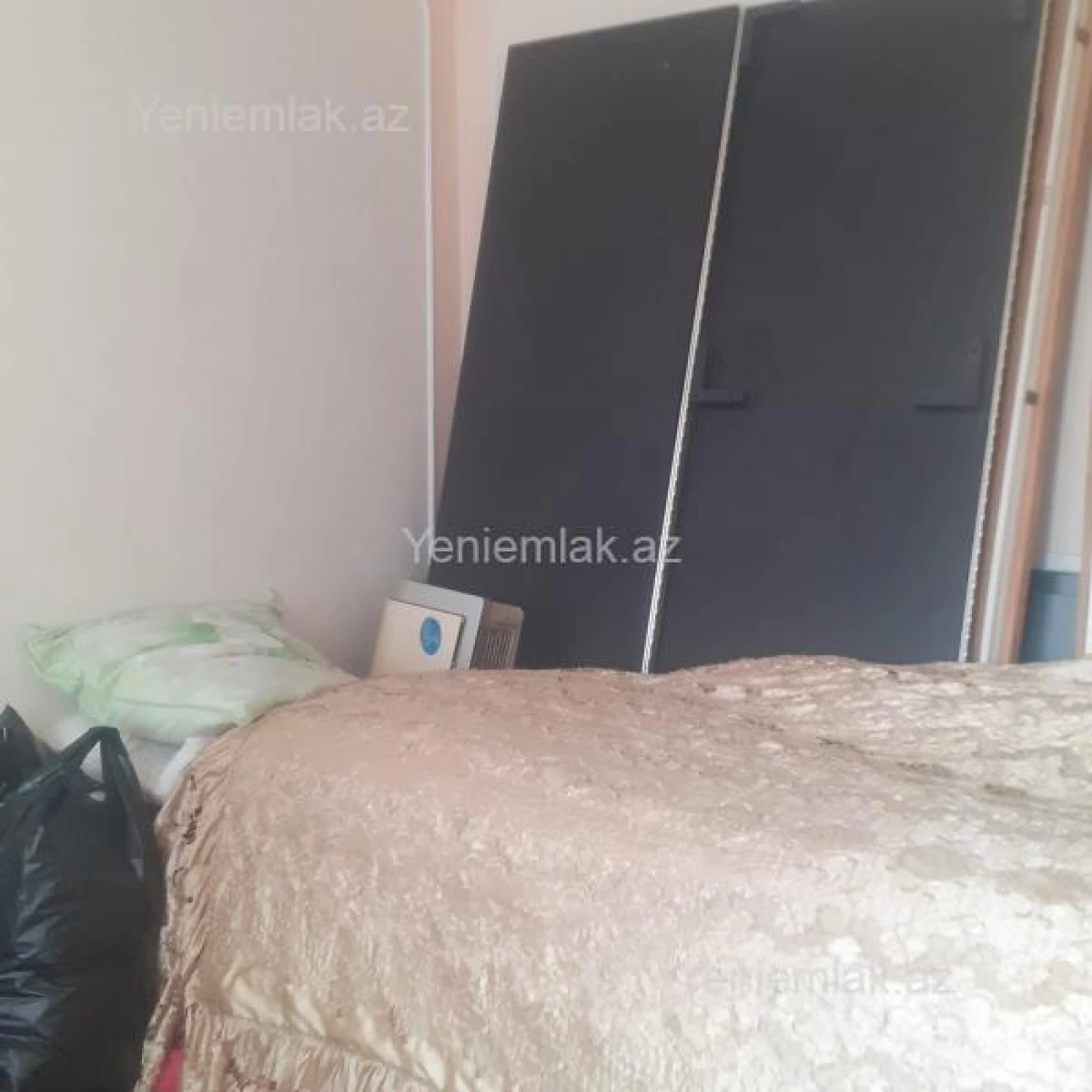 Satılır 3 otaqlı köhnə tikili 75 m²