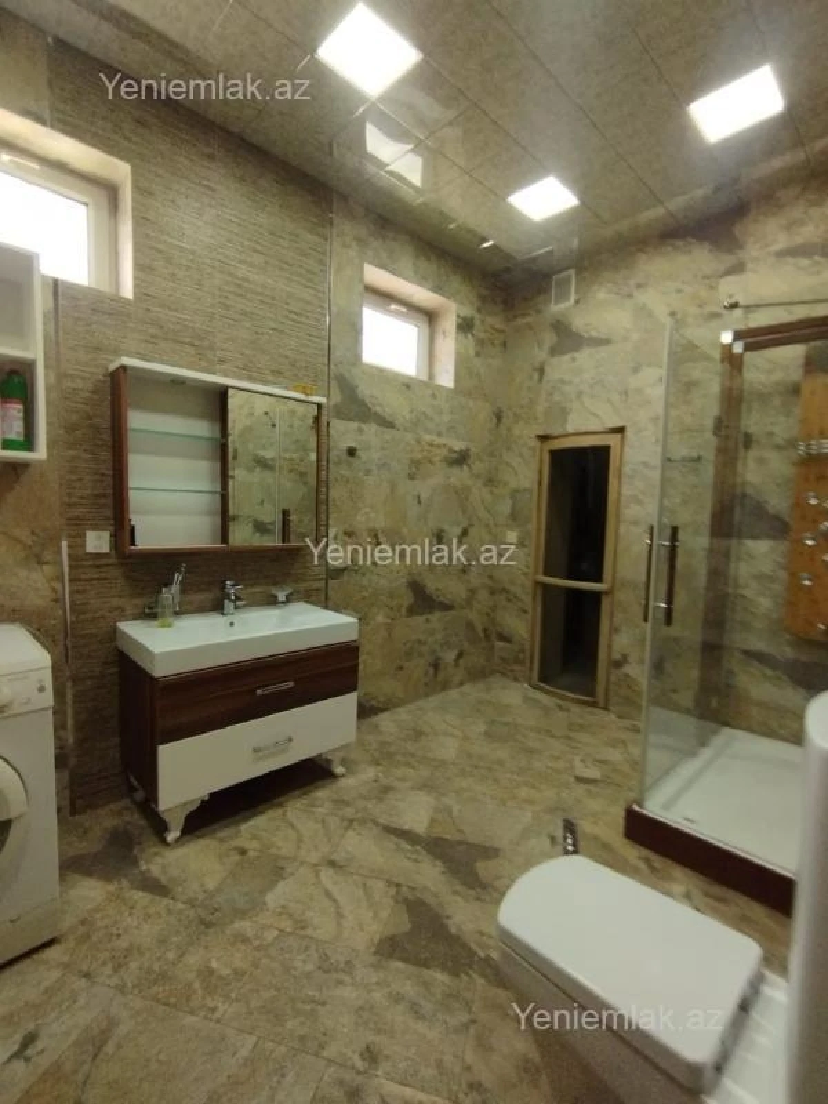 Satılır 5 otaqlı həyət evi 180 m²