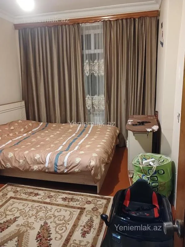 Satılır 2 otaqlı köhnə tikili 50 m²