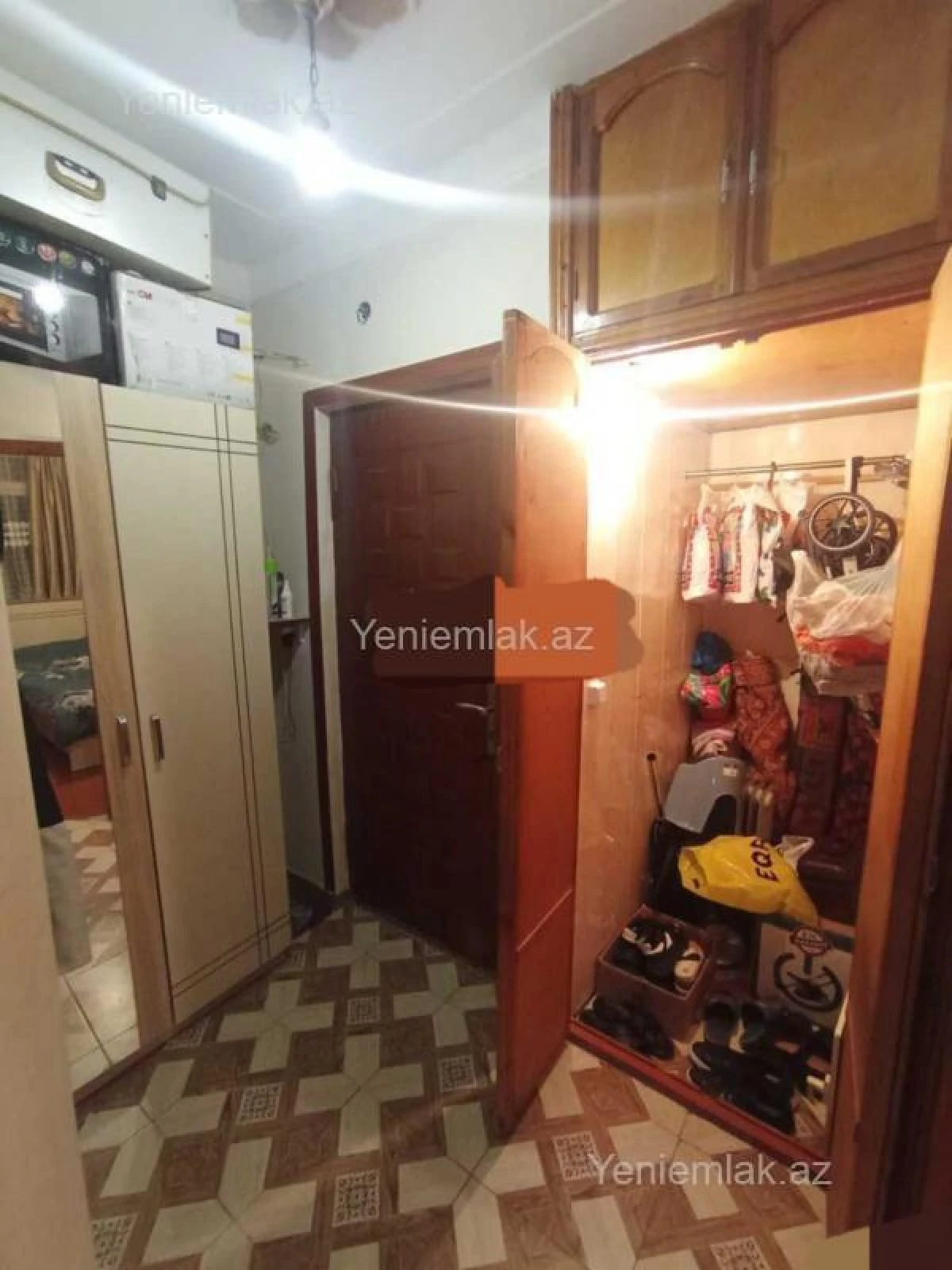 Satılır 2 otaqlı köhnə tikili 50 m²