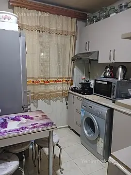 Satılır 2 otaqlı köhnə tikili 50 m²