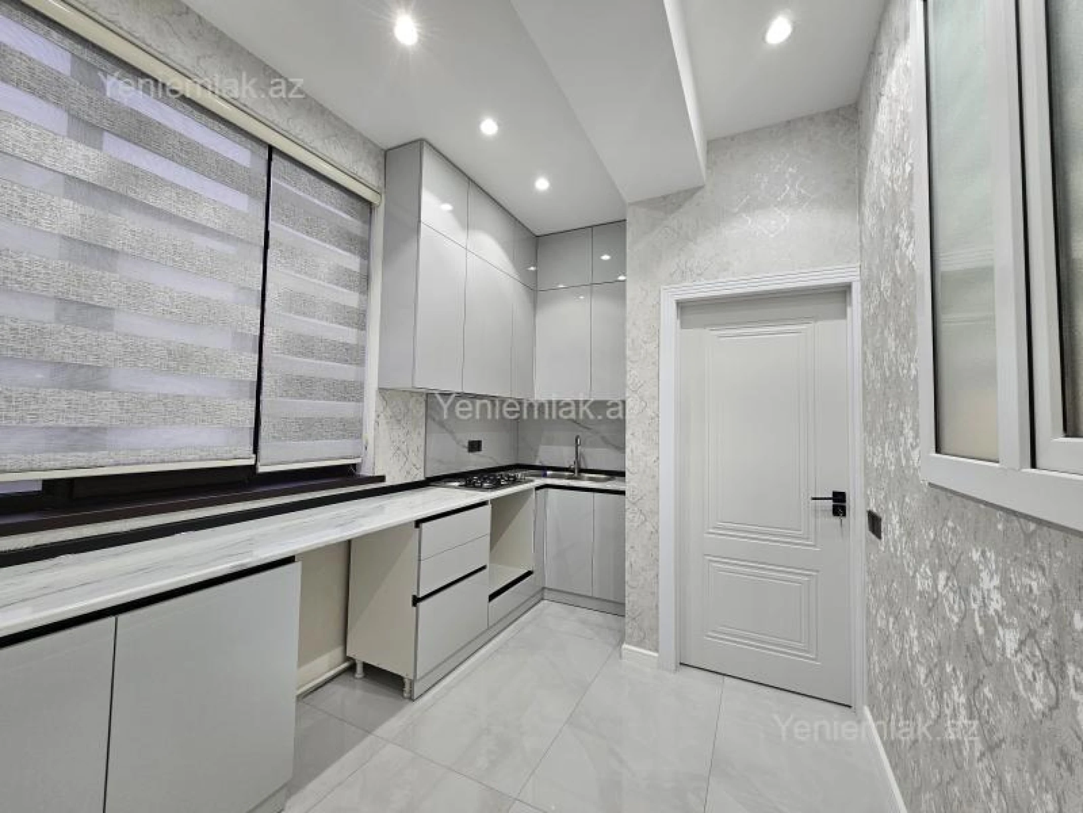 Satılır 3 otaqlı yeni tikili 81 m²