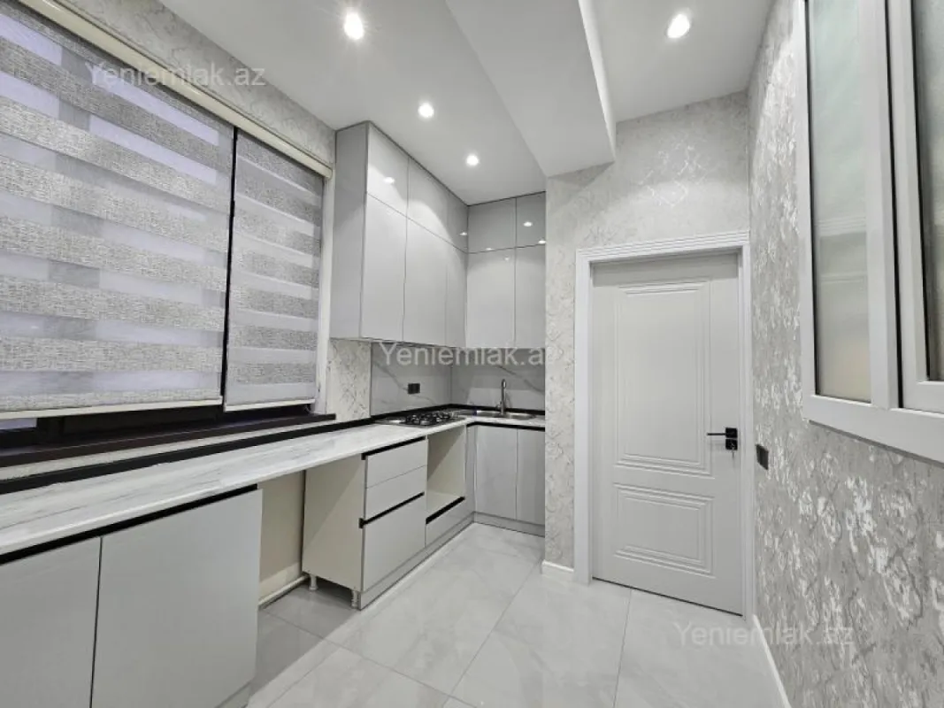 Satılır 3 otaqlı yeni tikili 81 m²