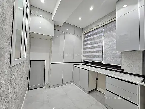Satılır 3 otaqlı yeni tikili 81 m²