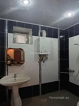 Satılır 6 otaqlı həyət evi 220 m²