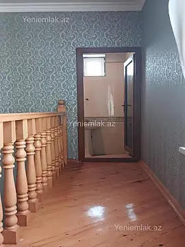 Satılır 6 otaqlı həyət evi 220 m²
