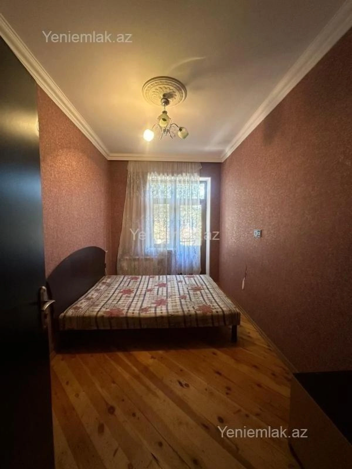 Satılır 6 otaqlı həyət evi 220 m²
