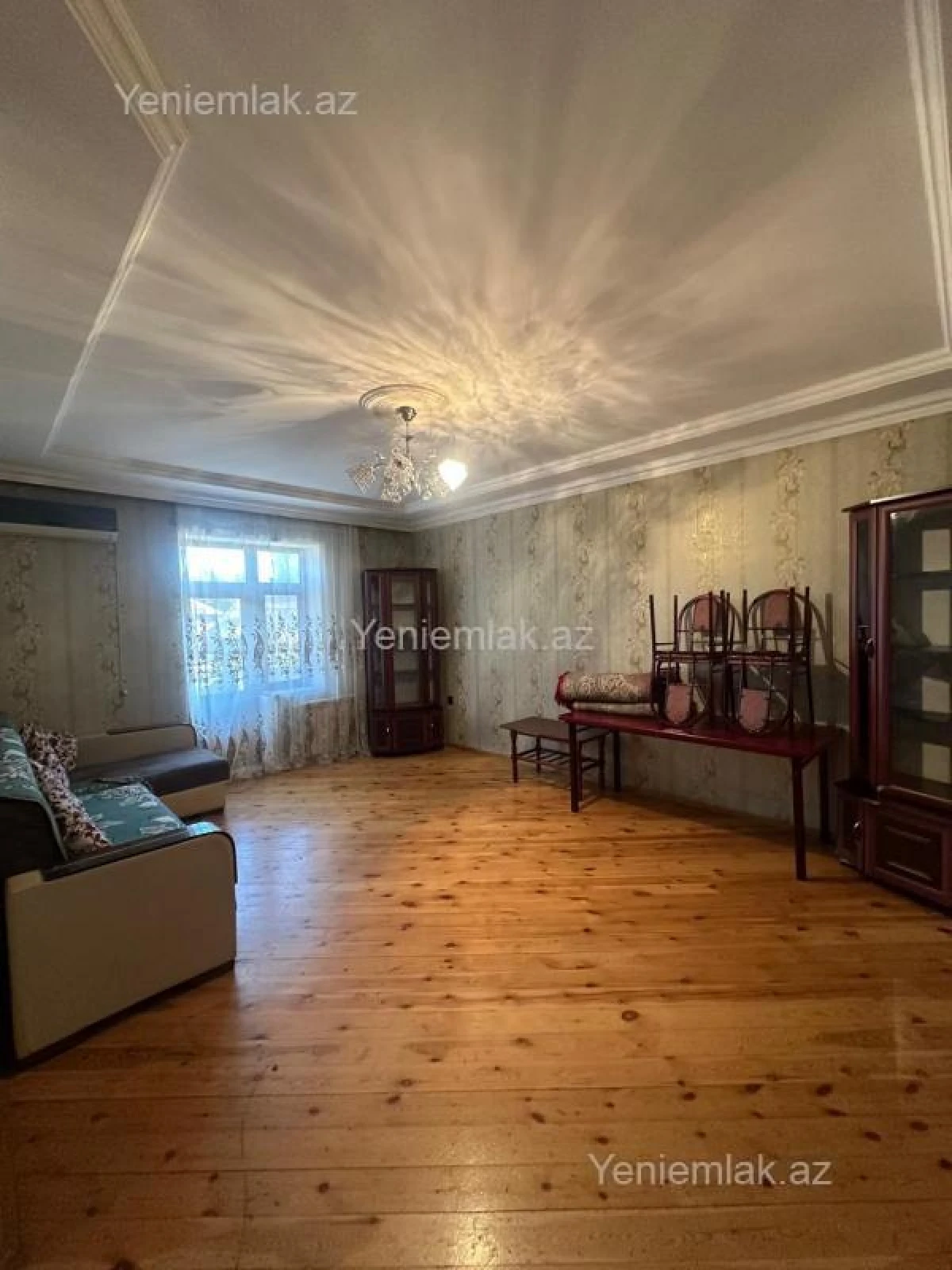 Satılır 6 otaqlı həyət evi 220 m²