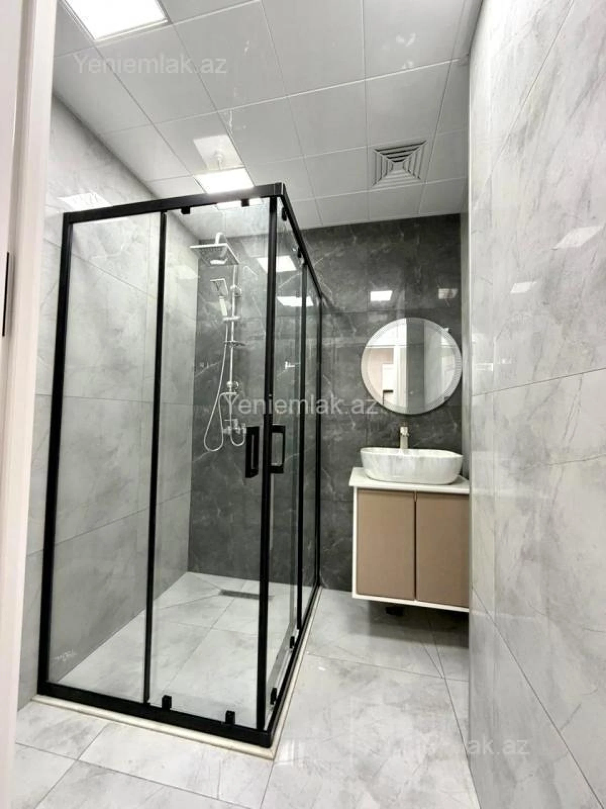 Satılır 3 otaqlı köhnə tikili 85 m²