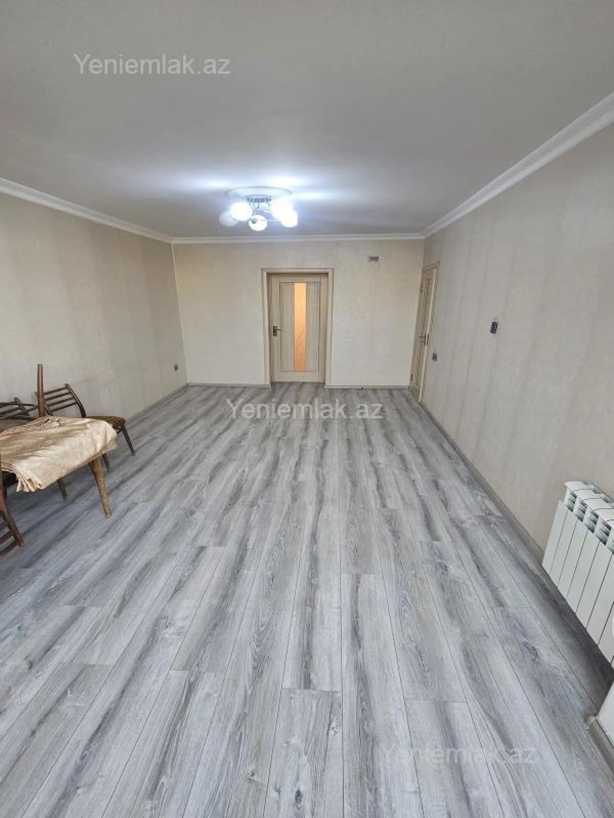 Satılır 2 otaqlı köhnə tikili 60 m²
