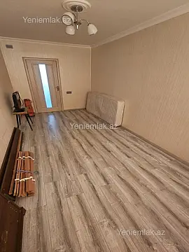 Satılır 2 otaqlı köhnə tikili 60 m²