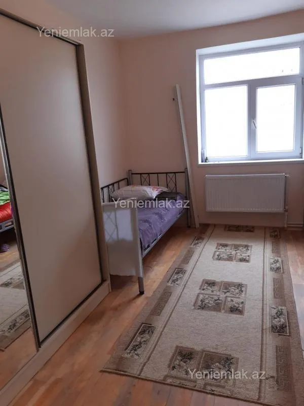 Satılır 2 otaqlı köhnə tikili 50 m²