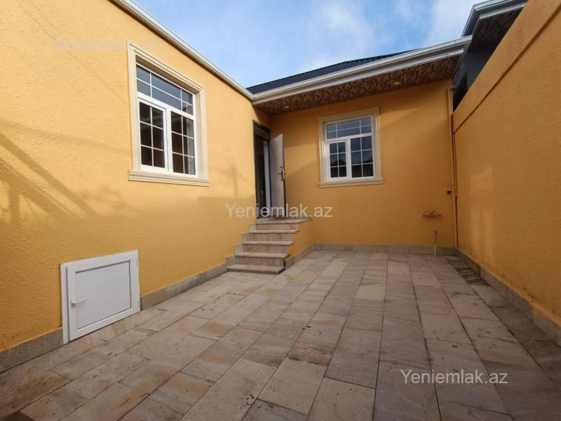 Satılır 2 otaqlı həyət evi 58 m²