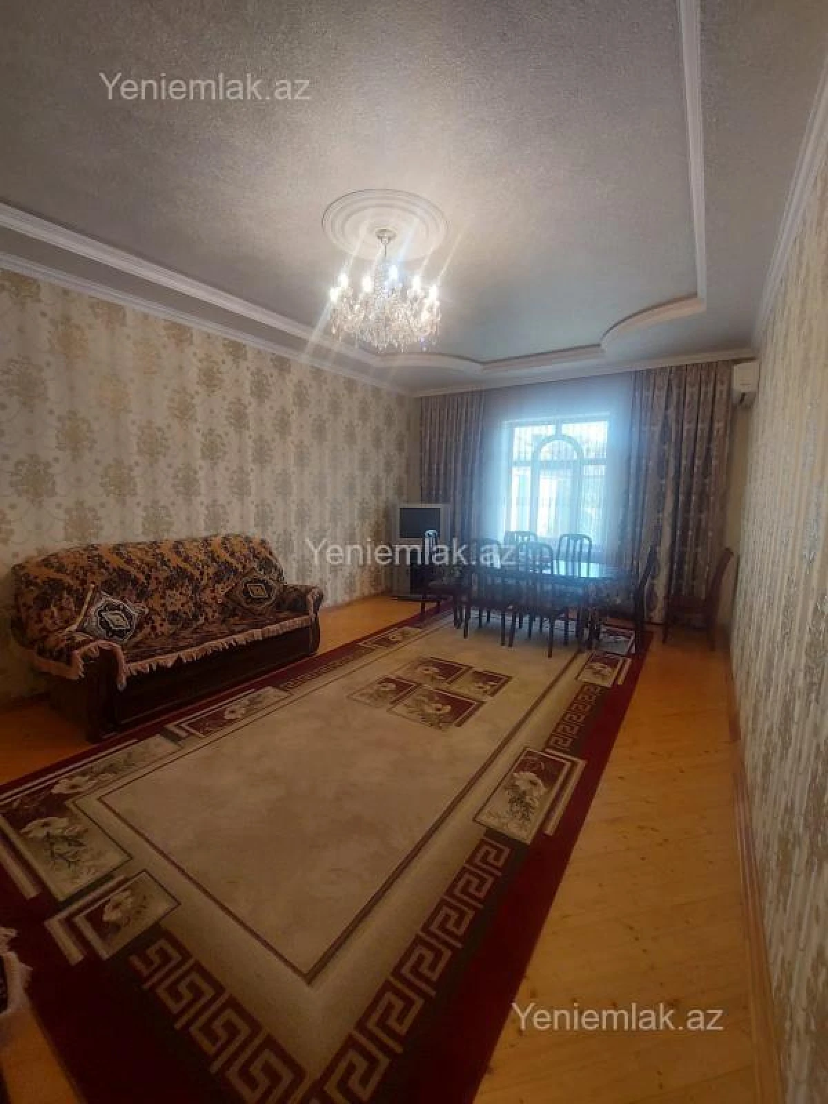 Satılır 6 otaqlı həyət evi 280 m²