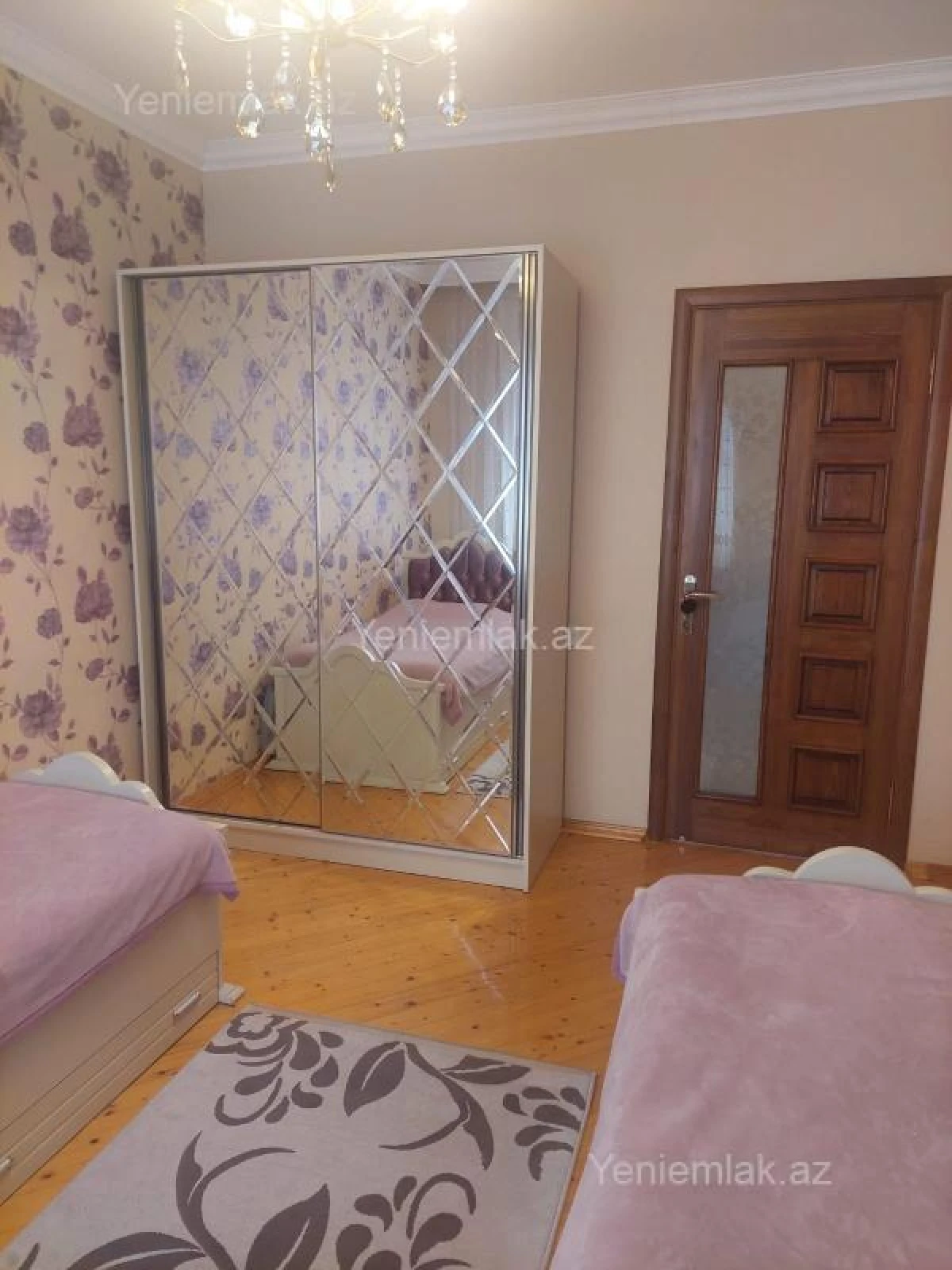 Satılır 6 otaqlı həyət evi 280 m²