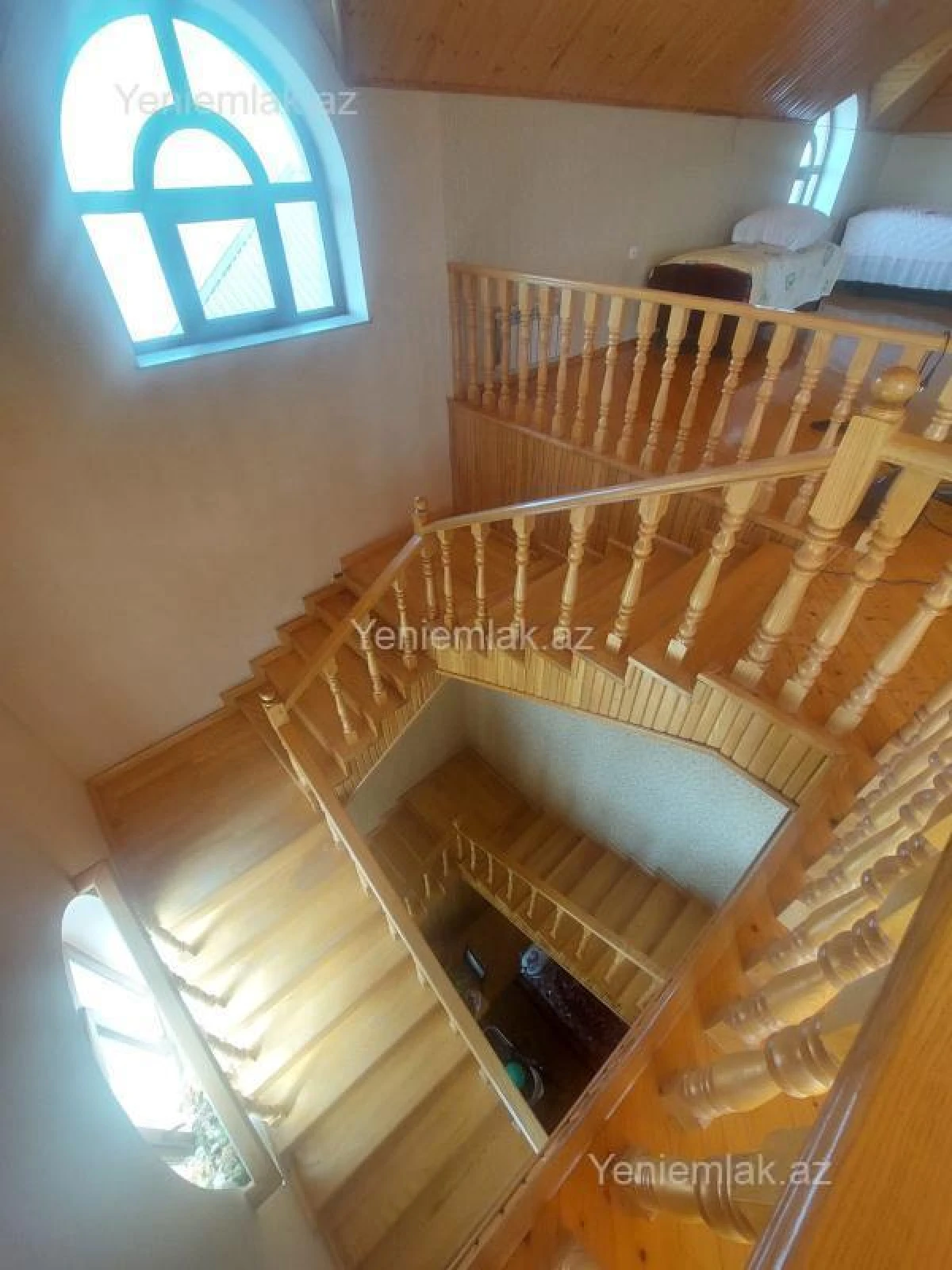 Satılır 6 otaqlı həyət evi 280 m²