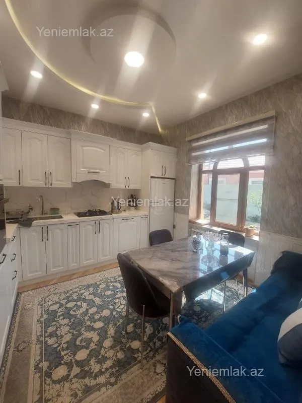 Satılır 6 otaqlı həyət evi 280 m²