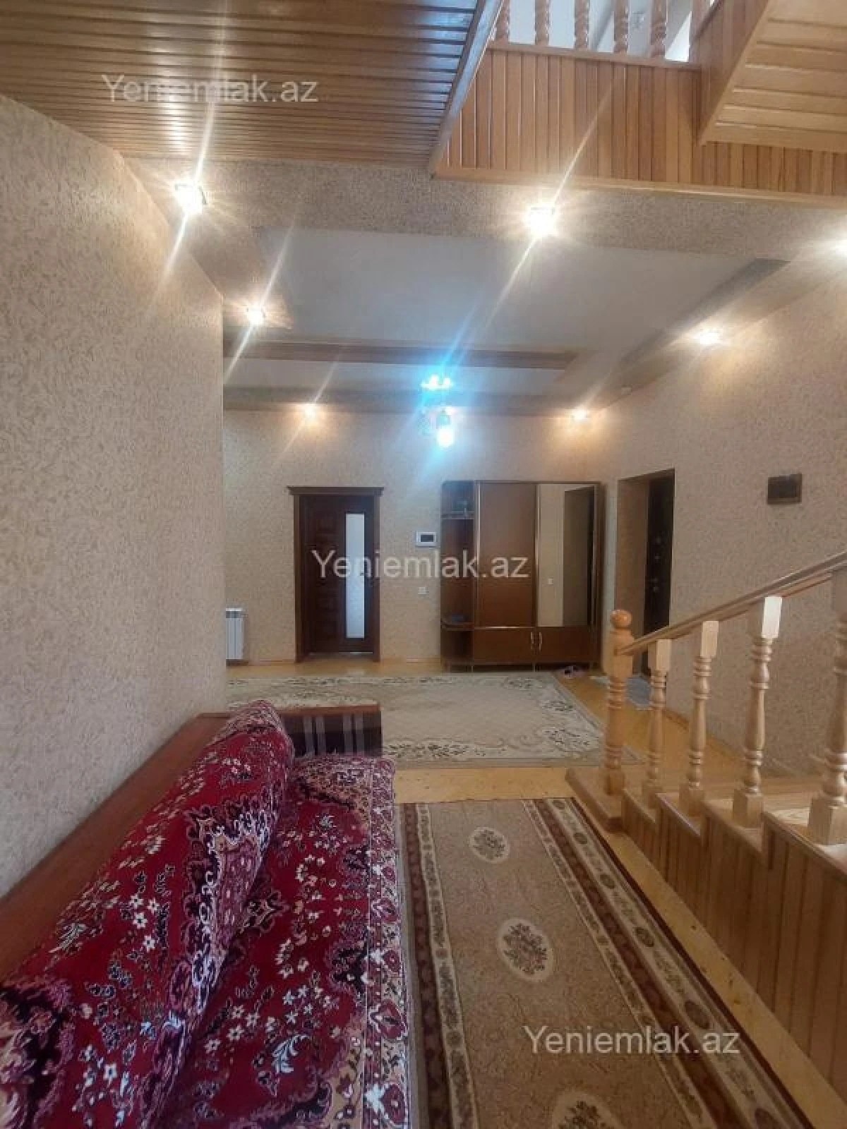 Satılır 6 otaqlı həyət evi 280 m²