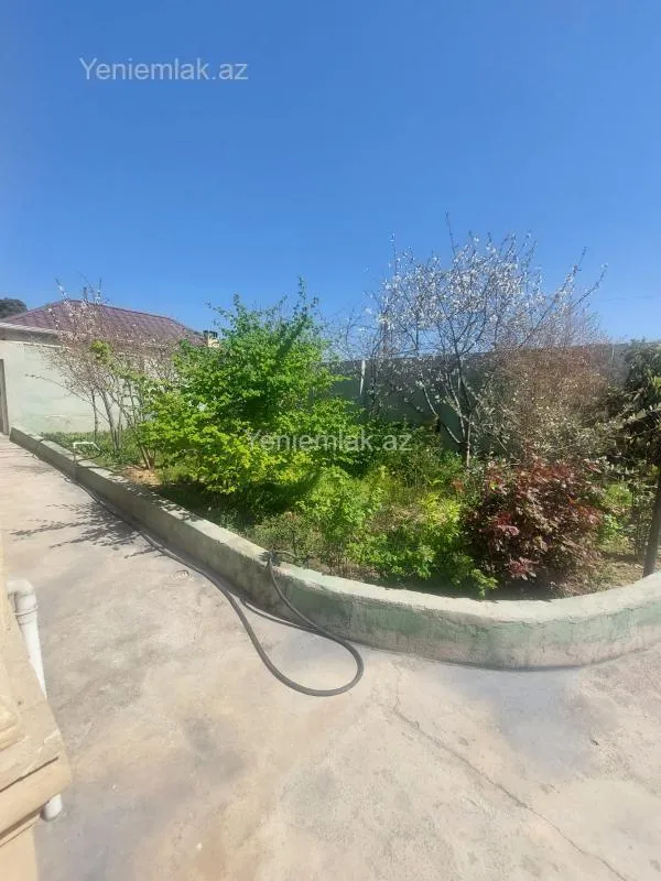 Satılır 6 otaqlı həyət evi 280 m²