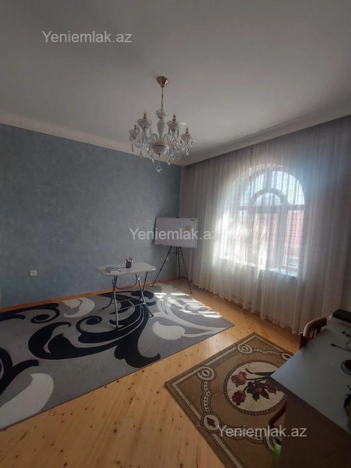 Satılır 6 otaqlı həyət evi 280 m²
