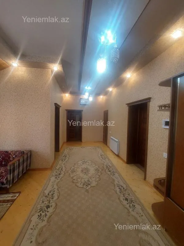 Satılır 6 otaqlı həyət evi 280 m²