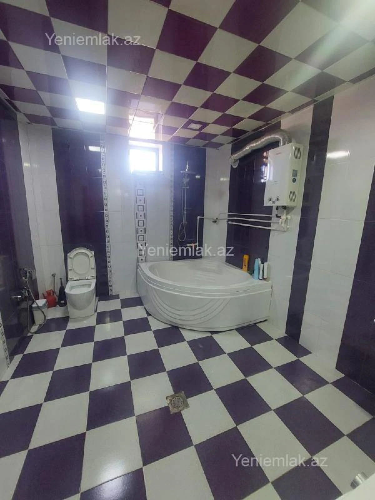 Satılır 6 otaqlı həyət evi 280 m²