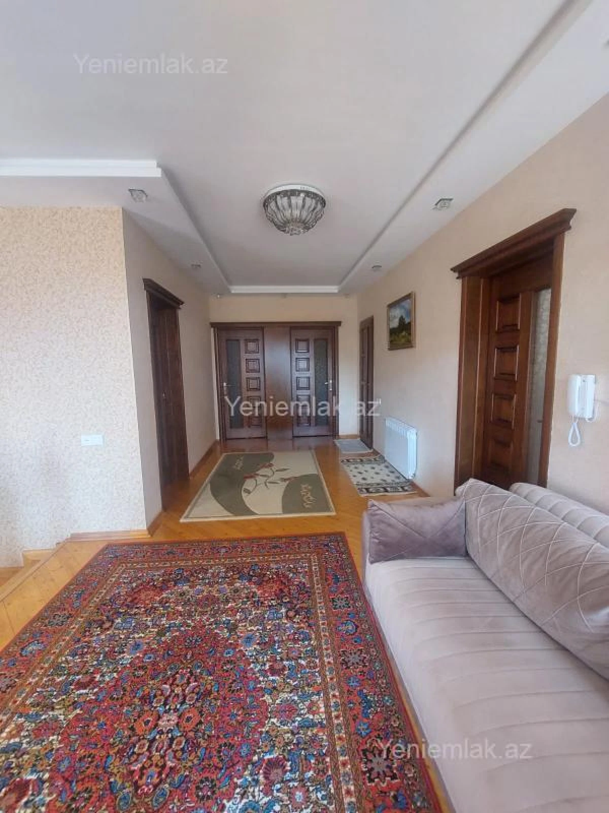 Satılır 6 otaqlı həyət evi 280 m²