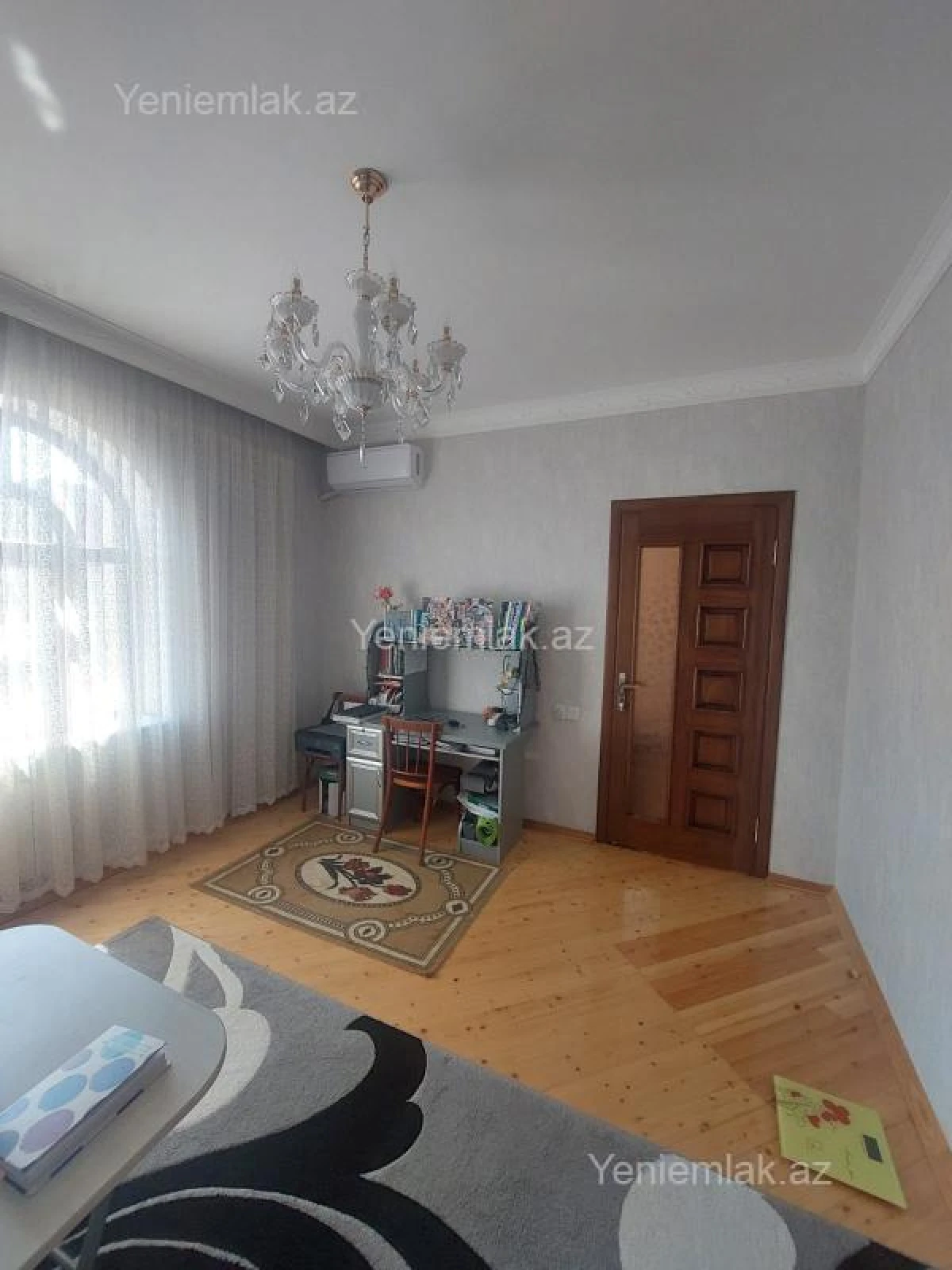 Satılır 6 otaqlı həyət evi 280 m²