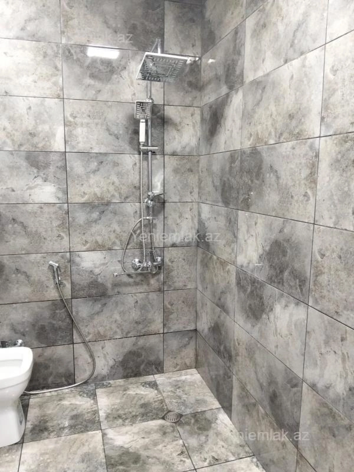 Satılır 2 otaqlı yeni tikili 50 m²
