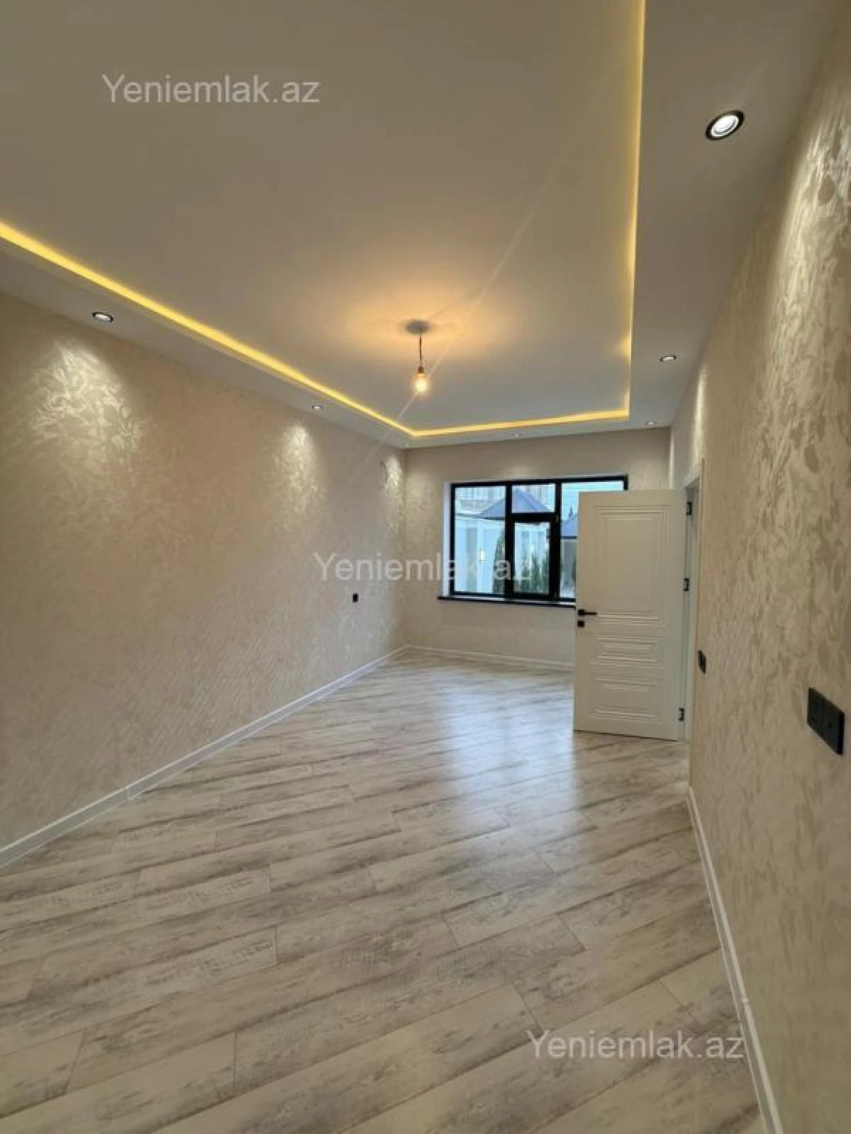 Satılır 4 otaqlı həyət evi 140 m²