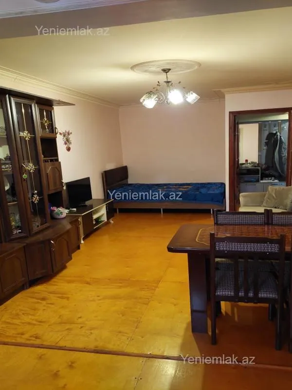 Satılır 1 otaqlı köhnə tikili 30 m²