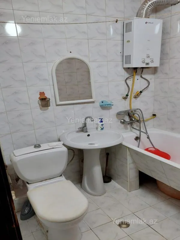 Satılır 1 otaqlı köhnə tikili 30 m²
