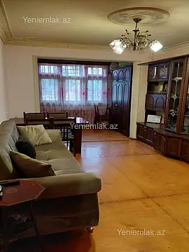 Satılır 1 otaqlı köhnə tikili 30 m²