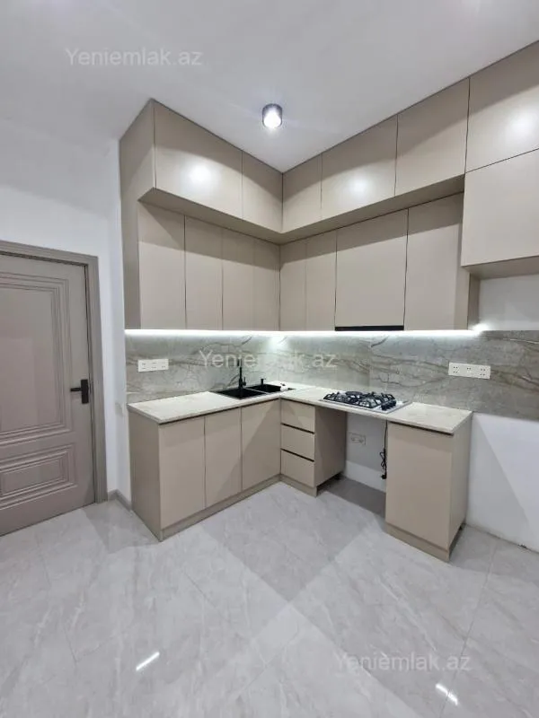 Satılır 2 otaqlı yeni tikili 60 m²