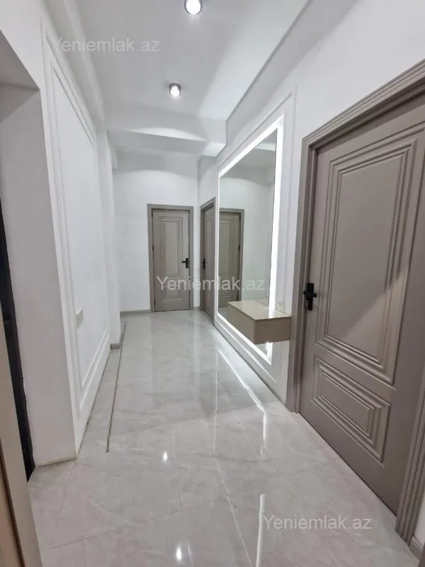 Satılır 2 otaqlı yeni tikili 60 m²