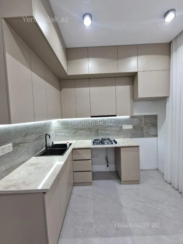 Satılır 2 otaqlı yeni tikili 60 m²