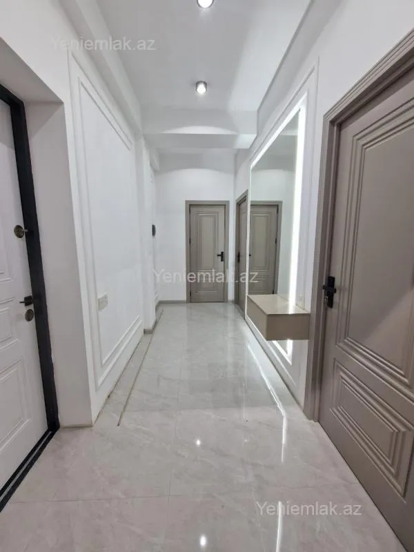 Satılır 2 otaqlı yeni tikili 60 m²