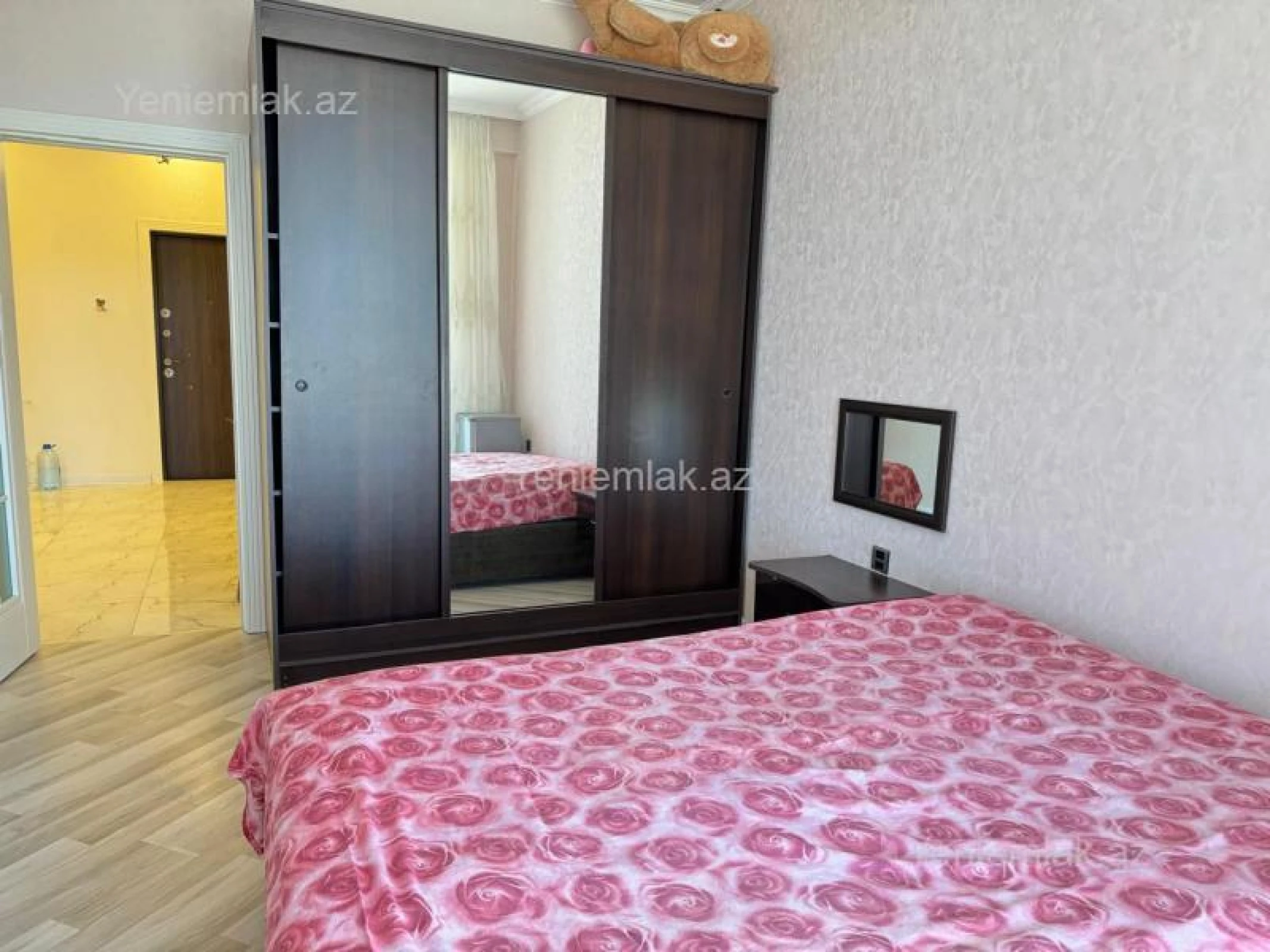 Satılır 3 otaqlı yeni tikili 90 m²