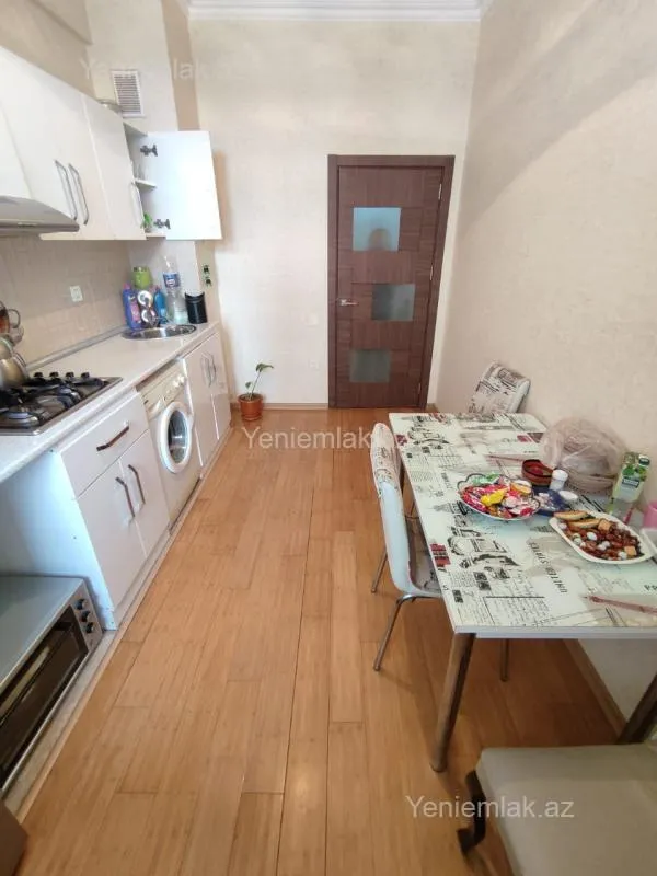 Satılır 3 otaqlı yeni tikili 90 m²